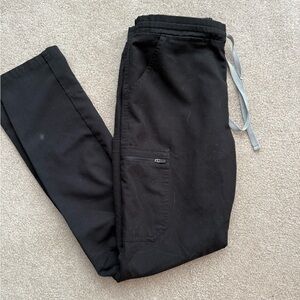 FIGS Women’s Yola Skinny Scrub Pants